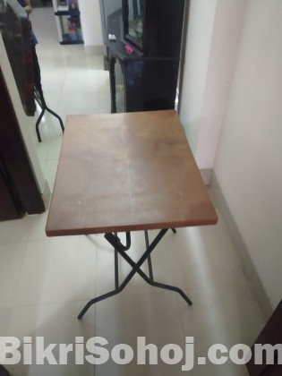 2 seated RFL folding table